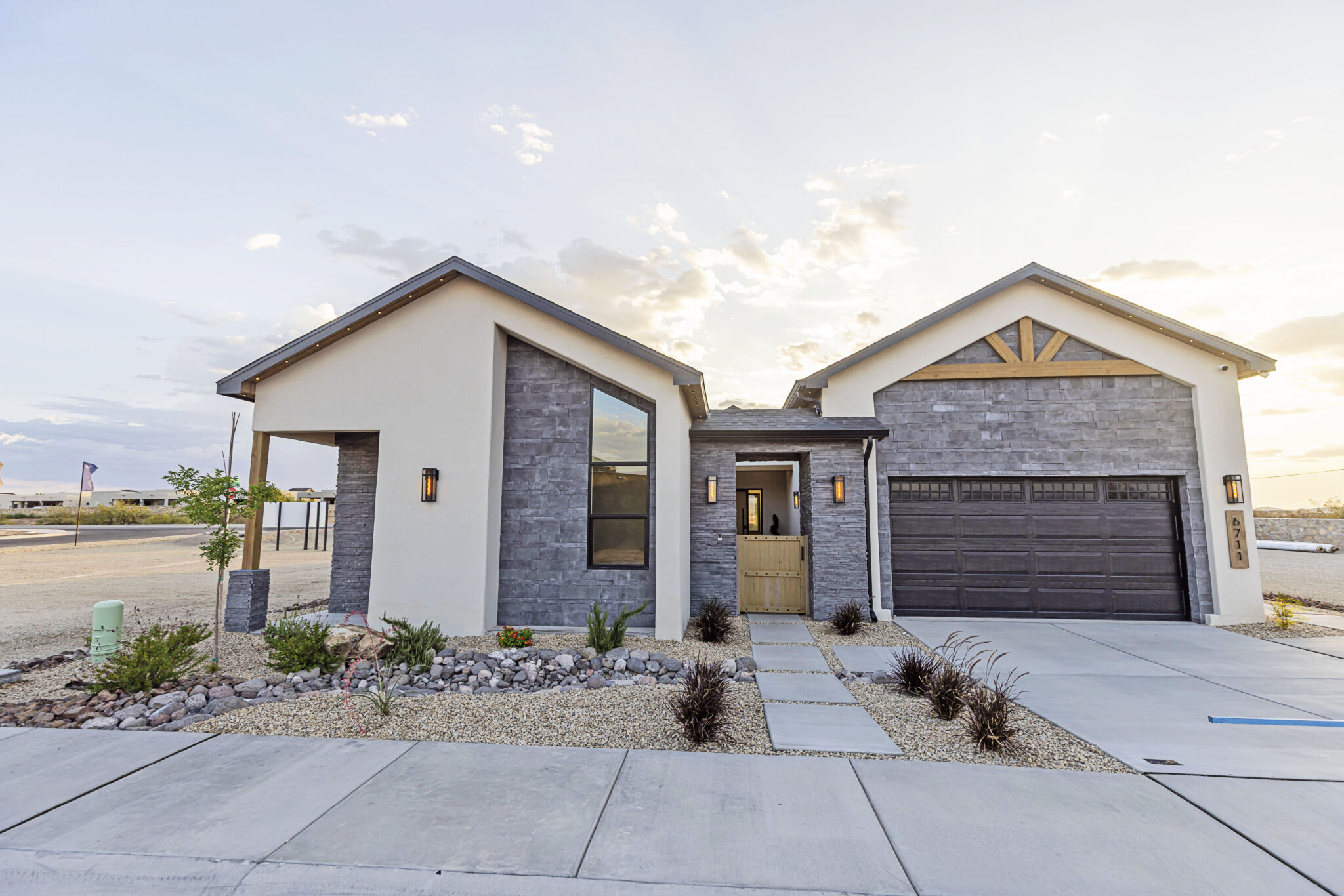 6711 Fairchild Loop, Las Cruces, NM